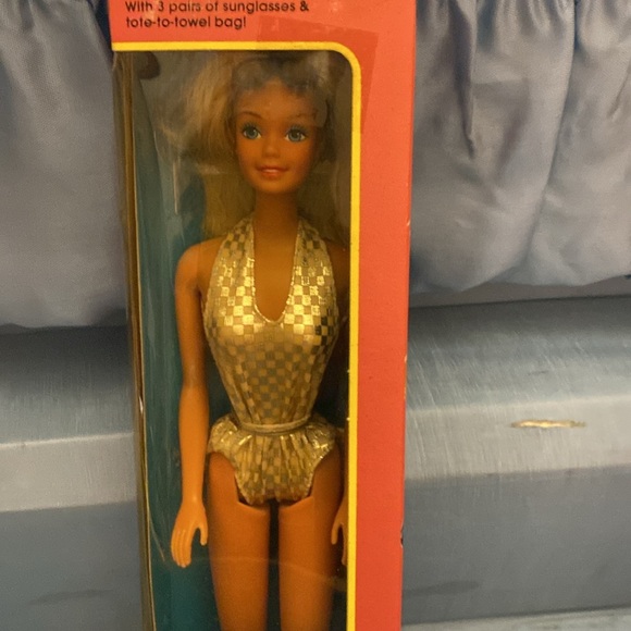 Barbie Sun Gold Malibu - Picture 2 of 6